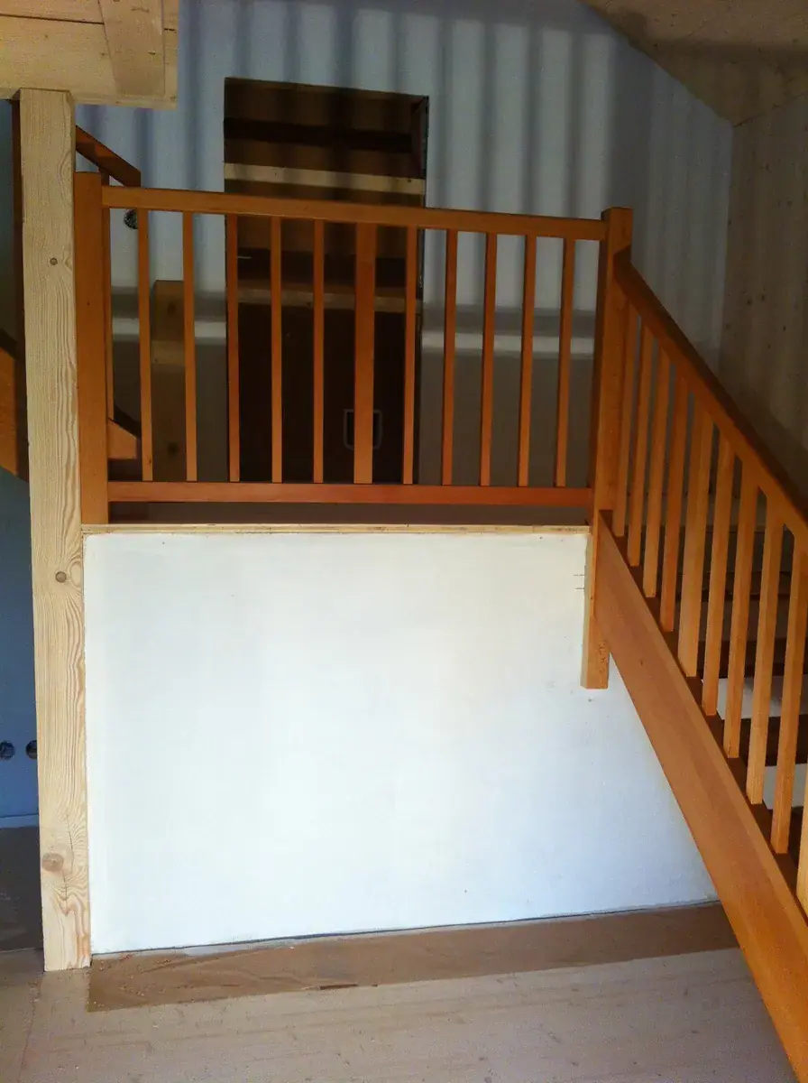 Escalier hêtre droit, Escaliers : réalisation Vallotton Menuiserie